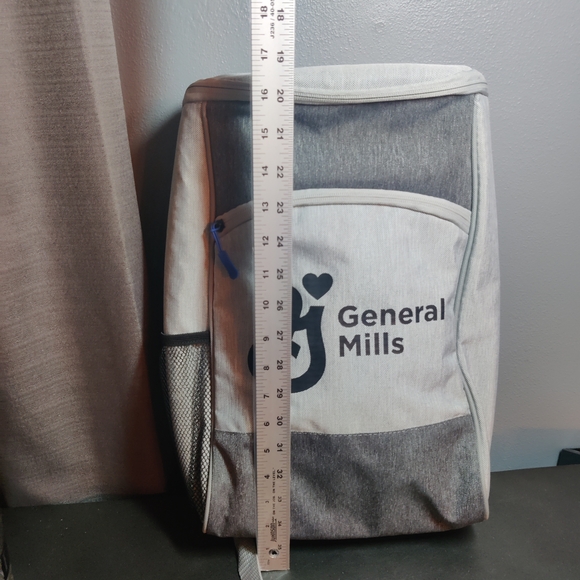 Gray Men's Backpack - Picture 4 of 4